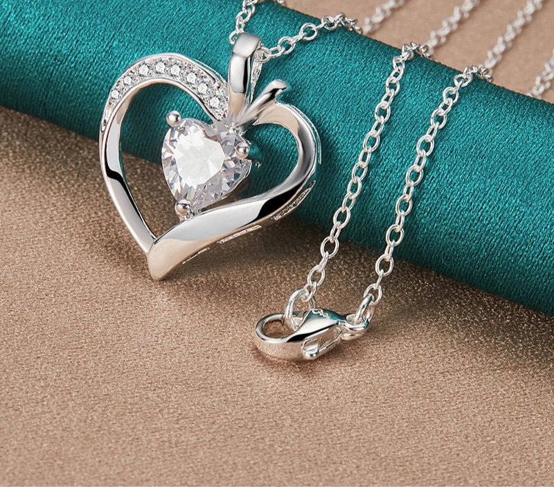 Silver Heart Pendant & Necklace